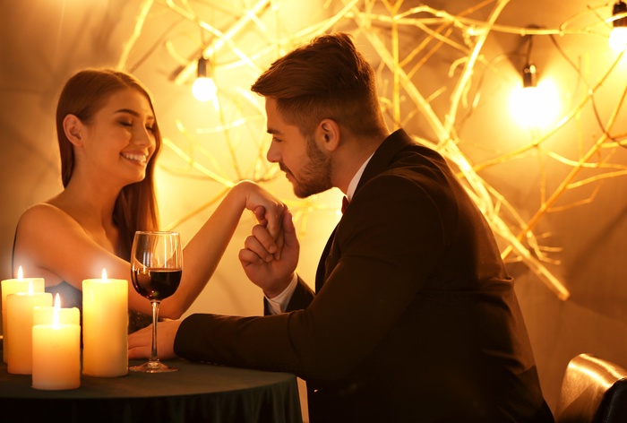 Dating f&uuml;r Million&auml;re: Promi Dating App