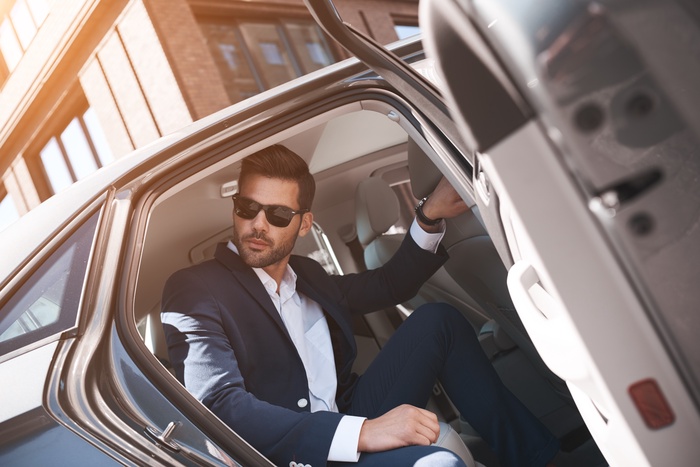 Millionaire Dating: Dating a Hardworking Man