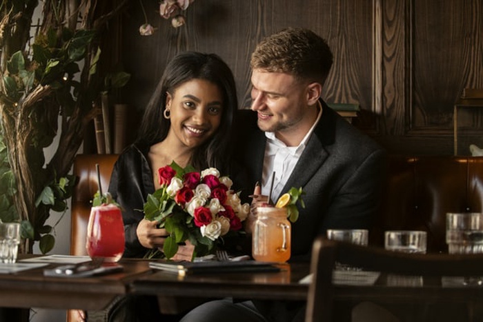 Rich Women Dating in Unterägeri, Zug with MillionaireMatch