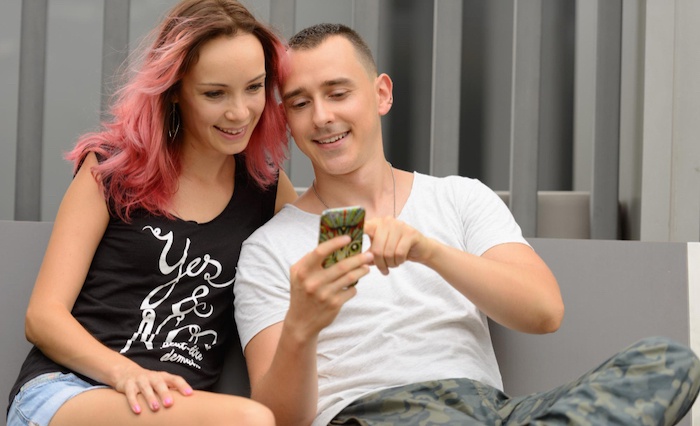 Dating an Aromantic