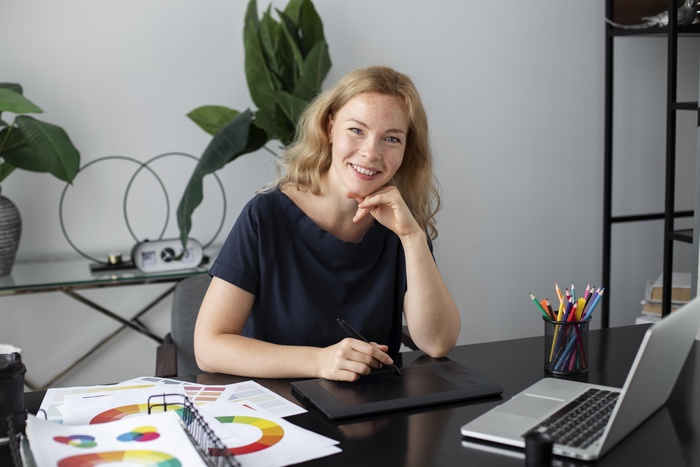 female fashion designer