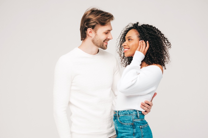 Millionaire Dating: Black Women Looking for White Men Dating Site