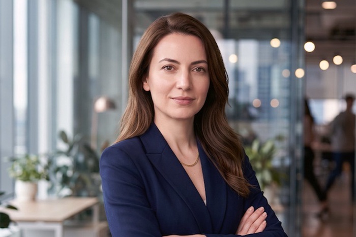 Professional woman in Bristol