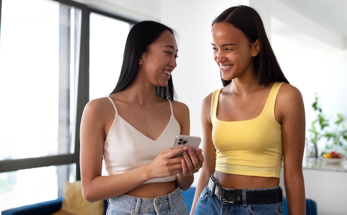 Chat with Asian Women