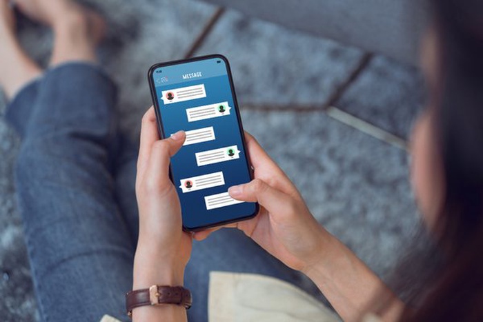 Mobile Chat Rooms