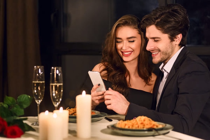 happy dating