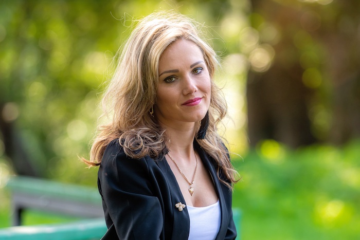 Rich woman in Montreal
