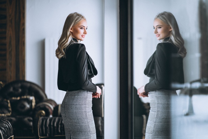 rich women in Seattle