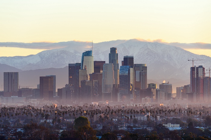 Rich dine in Los Angeles
