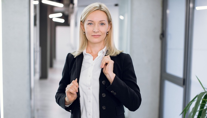 Mature woman in Montreal