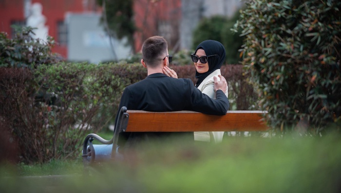 White man & Muslim woman