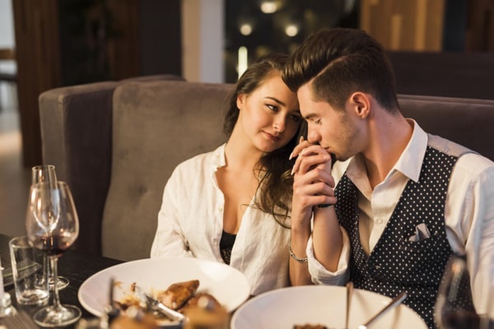 Rich Women Dating in Aurora, Ontario