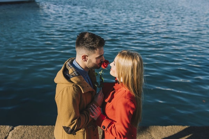 rich men dating