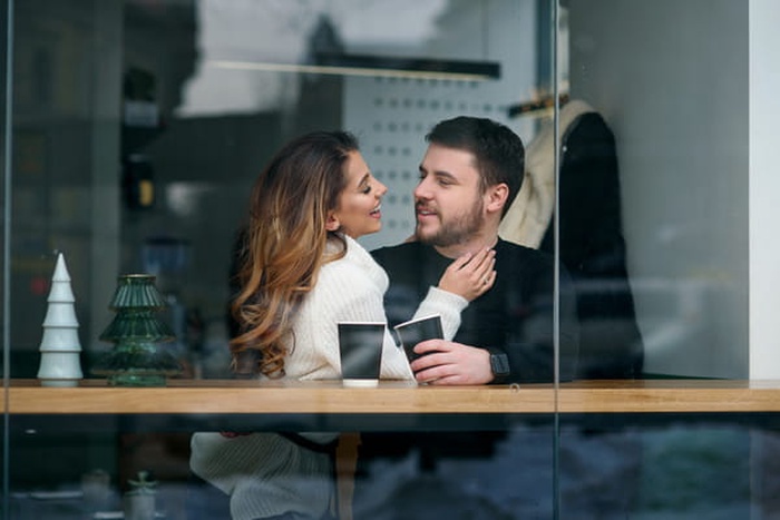 Professional dating in Alden