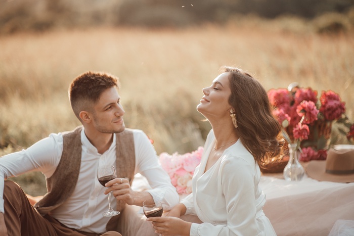 Millionaire Dating: Where to Meet Latinas in Chicago
