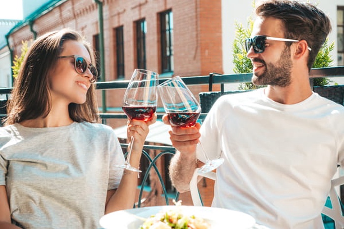 rich men dating