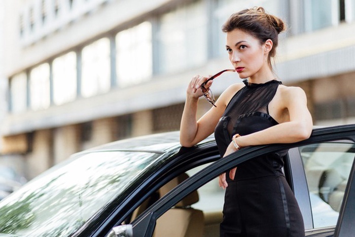 Rich Women Dating in Abingdon for Genuine Connection