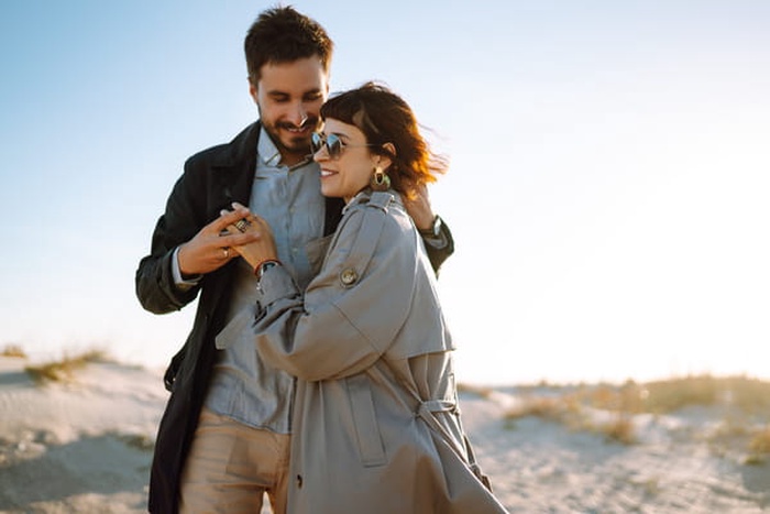 rich men dating
