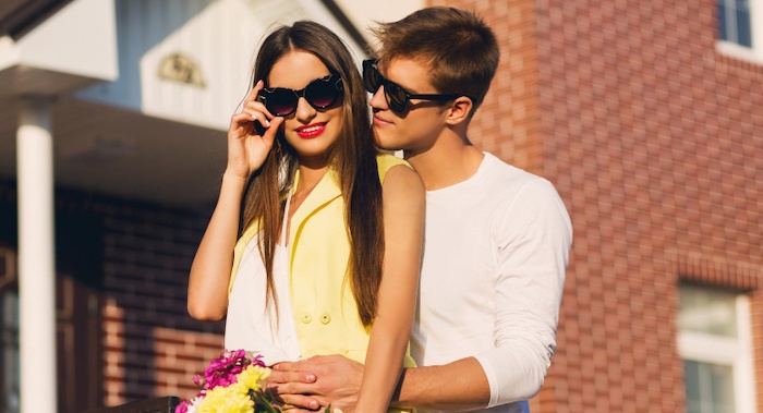 Luxury couple in Set&uacute;bal