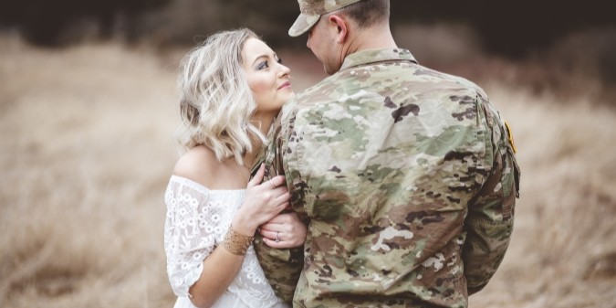 Military Dating, couple in love, romantic date