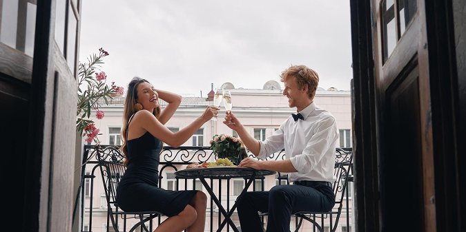 How to Successfully Ask a Woman Out?