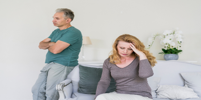 Benching Dating: The Signs and What to Do