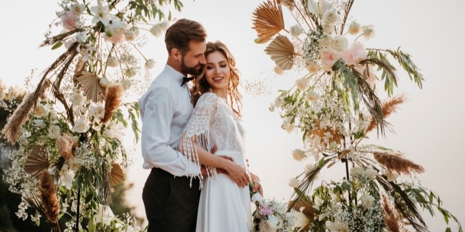 beautiful bride and groom, loving couple, wedding
