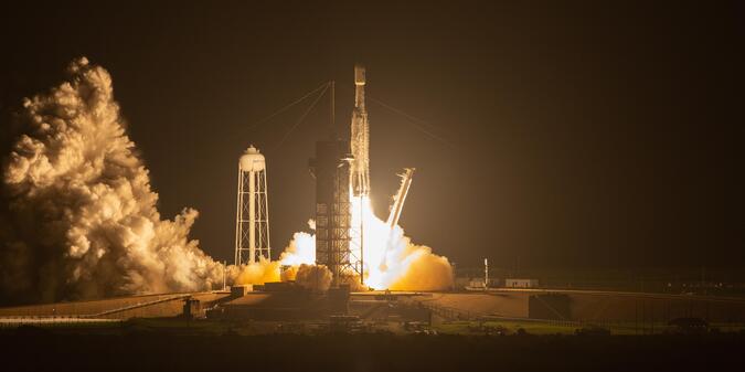 Rocket launch falcon heavy flacon 9 space x space craft blastoff