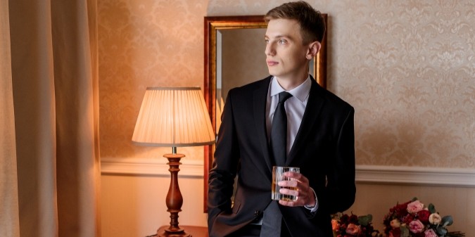 man’s financial background