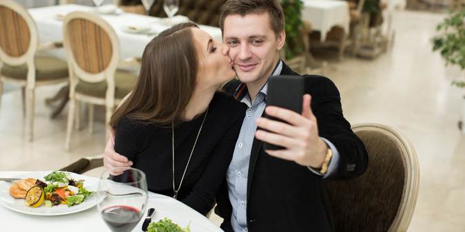 rich men dating career-oriented