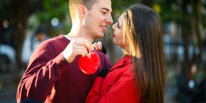 Couples Kising