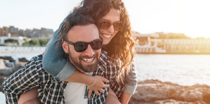Happy couple enjoying healthy mindful dating rules