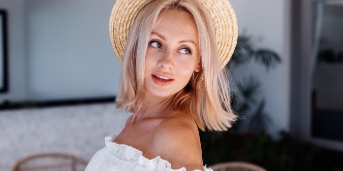 beautiful lady, single lady, rich woman, love