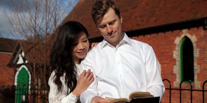atheist dating Christian, atheist-Christian couple