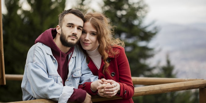 Sledging—The Toxic Winter Dating Trend You Must Avoid