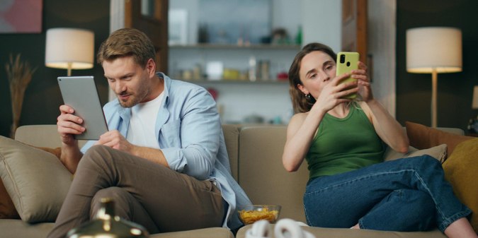 2026 Online Dating Safety And Risk Awareness Illustration