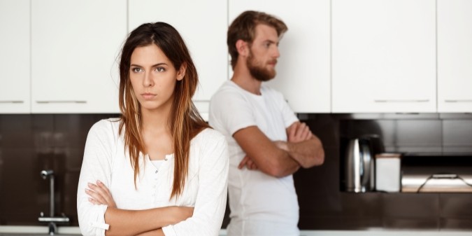 Pareja triste, ruptura, molesta, pareja divorciada