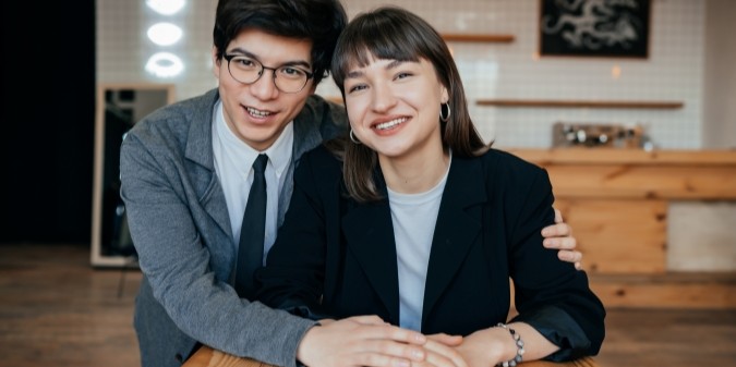 pareja amorosa, gente rica, hermosa pareja