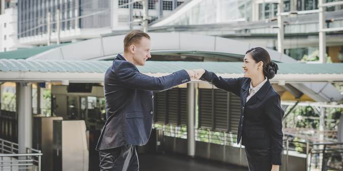 How to Build Trust Fast in New Professional Relationships