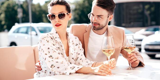 Man Date Intelligent Woman